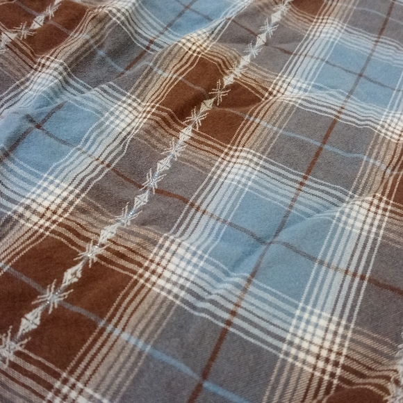 Southern Thread Western Long Sleeve Button Down Shirt - Picture 9 of 9